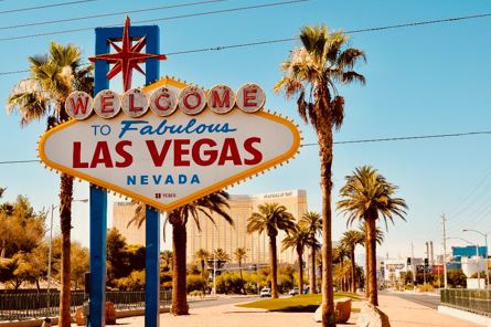 Las Vegas or Macau – what is a better destination for Australian gamblers