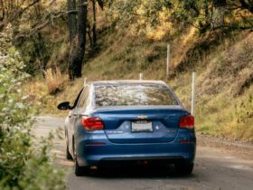 Junk Car Pick-Up Services: The Pros and Cons of Letting Someone Else Handle It 18 Junk Car Pick-Up Services