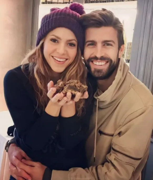 How old was Shakira when she met Piqué