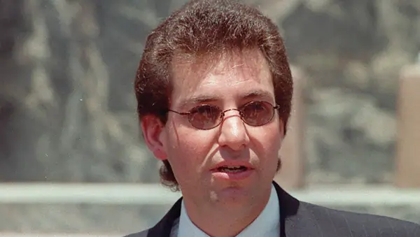 Legendary hacker Kevin Mitnick dies at age 59