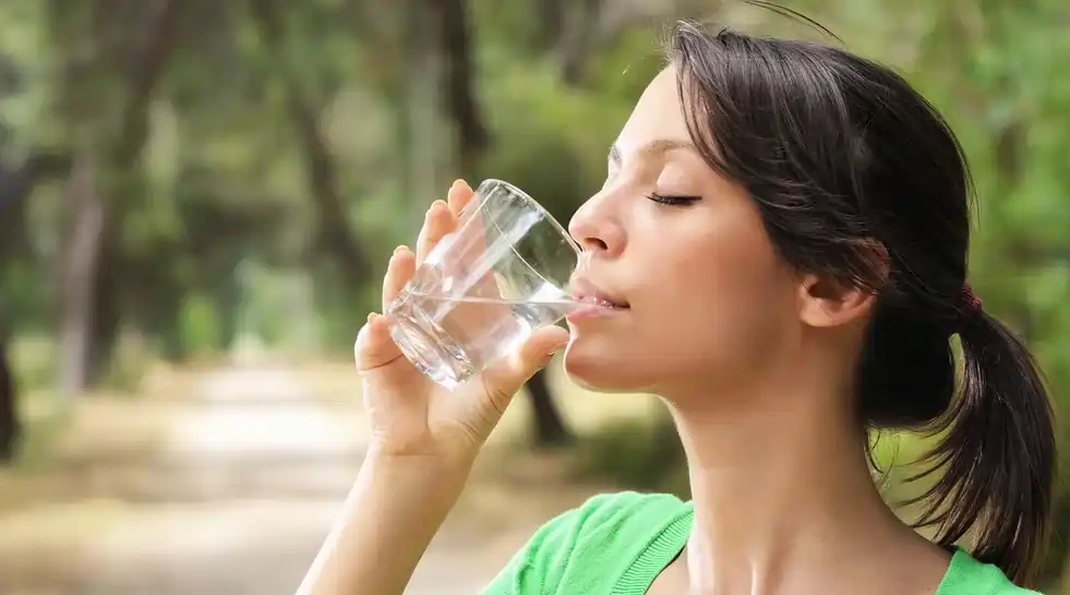 10 Steps for Healthy, Shiny, and Beautiful Hair: A Complete Guide 6 Drinking at least 8 glasses of water a day