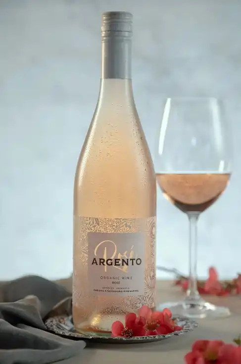 Discover Organic Wine Trends: Labels, Sustainability, and Consumer Concerns 1 Organic Wine
