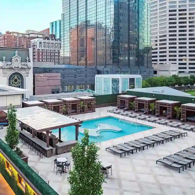 Inside Travis Kelce's Luxurious Kansas City Apartment: All You Need to Know 3 Travis Kelces Luxurious Kansas City Apartment 2