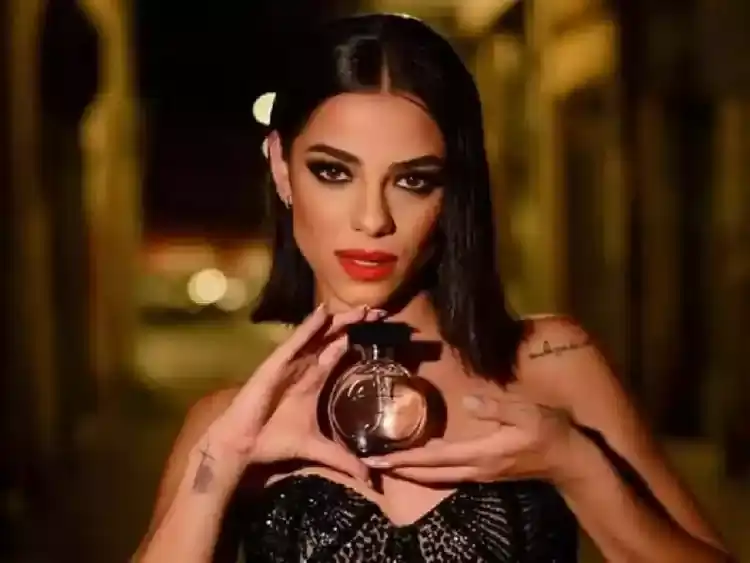 Key Alves Faces Backlash Over Pricy 'Promotion' for Key Parfum 1 Key Alves Key Parfum