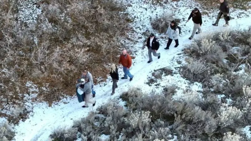 The strange case of the Chinese teenager who was found alive on a Utah mountain after being the victim of a cyber kidnapping scam 1 Virtual kidnappers coerce scam victims into paying a ransom.