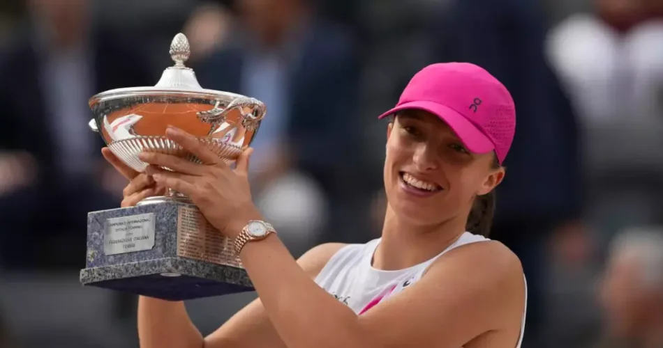 Swiatek dominates Sabalenka to win her third Italian Open title