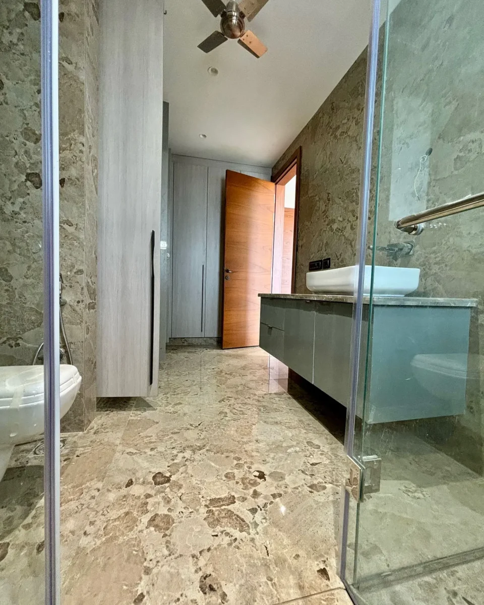 faridabadrealty 1733672644396