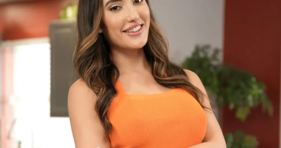 Chloe Amour’s Steamy OnlyFans Gangbang Tease Thrills Fans Now