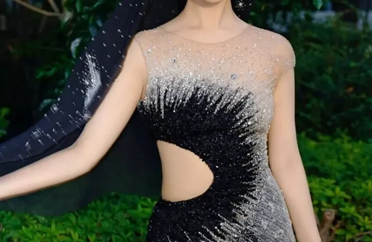 Tax Hike on 1,818 Entertainers Sparks SNS Debate in Japan